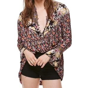 Free People Wildflower Fields Henley Boho Floral Tunic Blouse Top Sz M Oversized